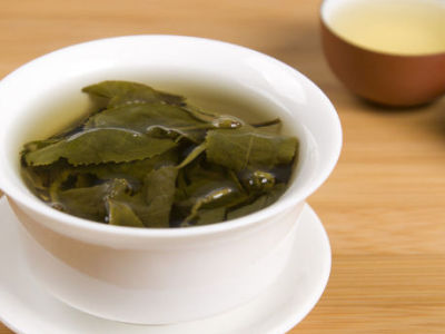 六大茶葉的功效，<a href=http://www.robertaspegne.com/chajiankang/ target=_blank class=infotextkey>喝茶的好處</a>和壞處