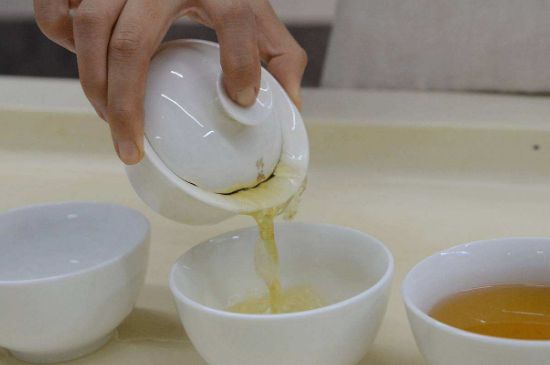 泡茶的順口溜，茶葉三泡是精華