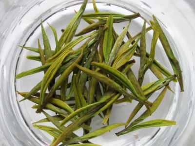 安吉白茶的功效與作用，簡單概括安吉白茶功效