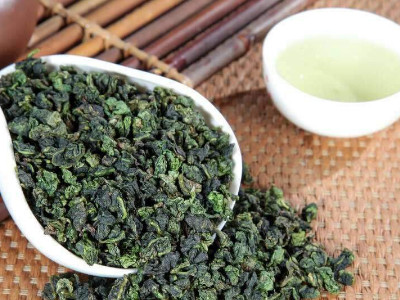 鐵觀音的泡法，水溫100°C最佳第一泡不能喝