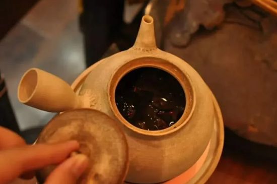 陶壺煮水的危害，粗陶壺燒水有毒嗎？