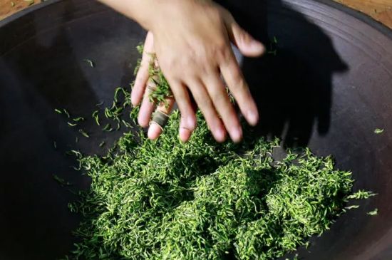 茶葉怎么炒制才香，怎樣炒茶葉更香？
