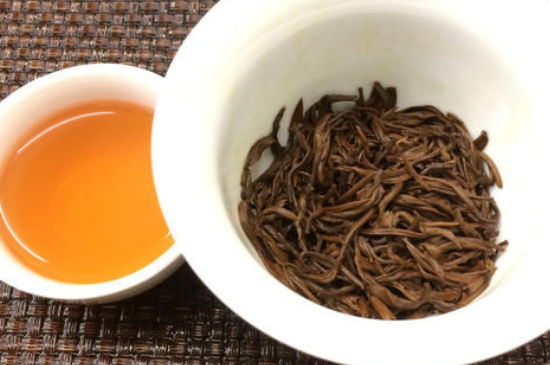 新茶和陳茶的區(qū)別，新茶和陳茶的介紹