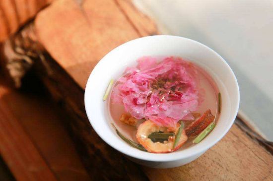 玫瑰花的最佳搭配，喝玫瑰花茶搭配什么喝好？