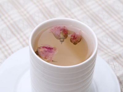 干玫瑰花泡前需要洗嗎，泡玫瑰花需要洗一下嗎？