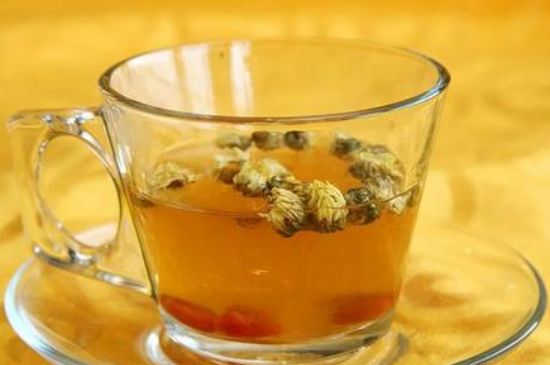 菊花茶的最佳搭配有哪幾樣，菊花茶和什么搭配喝效果好？