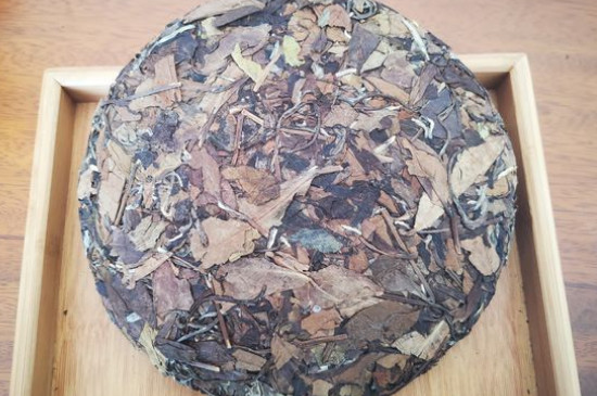 新舊白茶怎么區(qū)分，怎么分辨白茶是新還是舊
