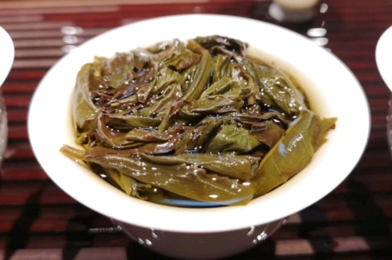 長期喝巖茶會上火嗎？巖茶這樣喝了容易上火！