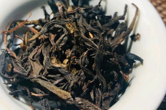 長期喝巖茶會上火嗎？巖茶這樣喝了容易上火！