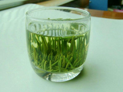 竹葉青茶怎么樣，檔次較高味道略苦價格比較貴