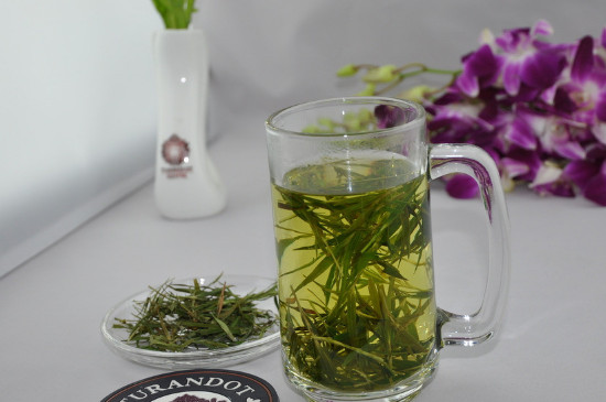 竹葉青茶泡不立起來怎么回事，竹葉青茶怎么泡立起來