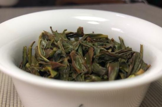 蜜蘭香和鴨屎香區(qū)別，鳳凰單樅鴨屎香vs蜜蘭香圖片對比