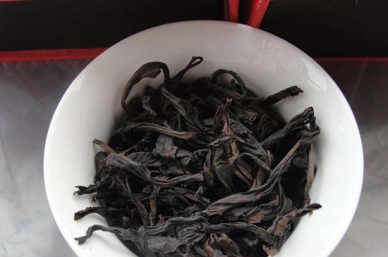 大紅袍四大品種有哪些，大紅袍的種類和著名品種特點(diǎn)介紹