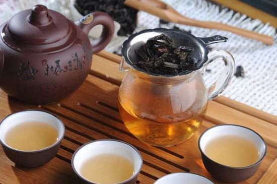 母樹大紅袍給誰喝了，為什么母樹大紅袍叫三棵六株？