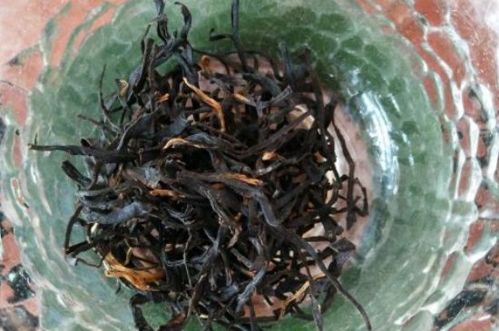 女人晚上喝紅茶好嗎，女人紅茶啥時候喝最好？