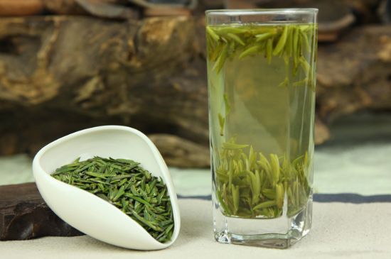 竹葉青和雀舌哪個貴，竹葉青茶貴嗎？