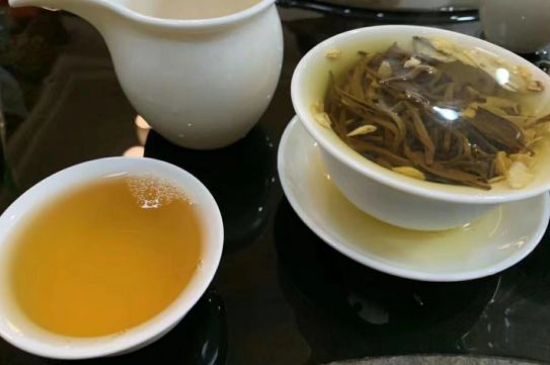 紅茶加冰糖的副作用，紅茶加冰糖好處和壞處