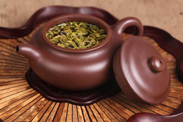 紫砂壺如何開壺，正確的<a href=http://www.robertaspegne.com/chaju/zisha/ target=_blank class=infotextkey>紫砂壺開壺</a>方法